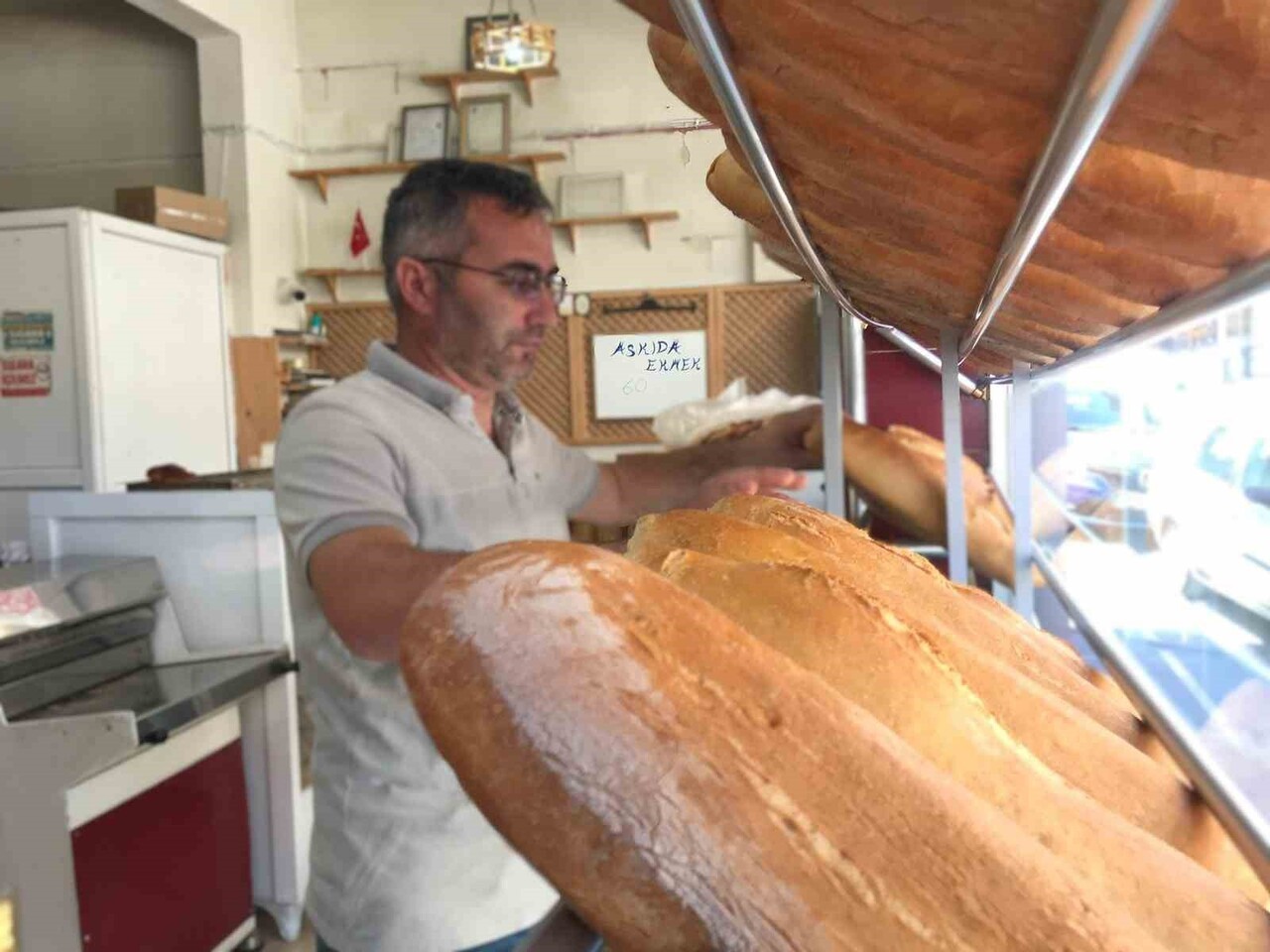 BAYBURT’TA EKMEK FİYATI 15 LİRAYA YÜKSELDİ