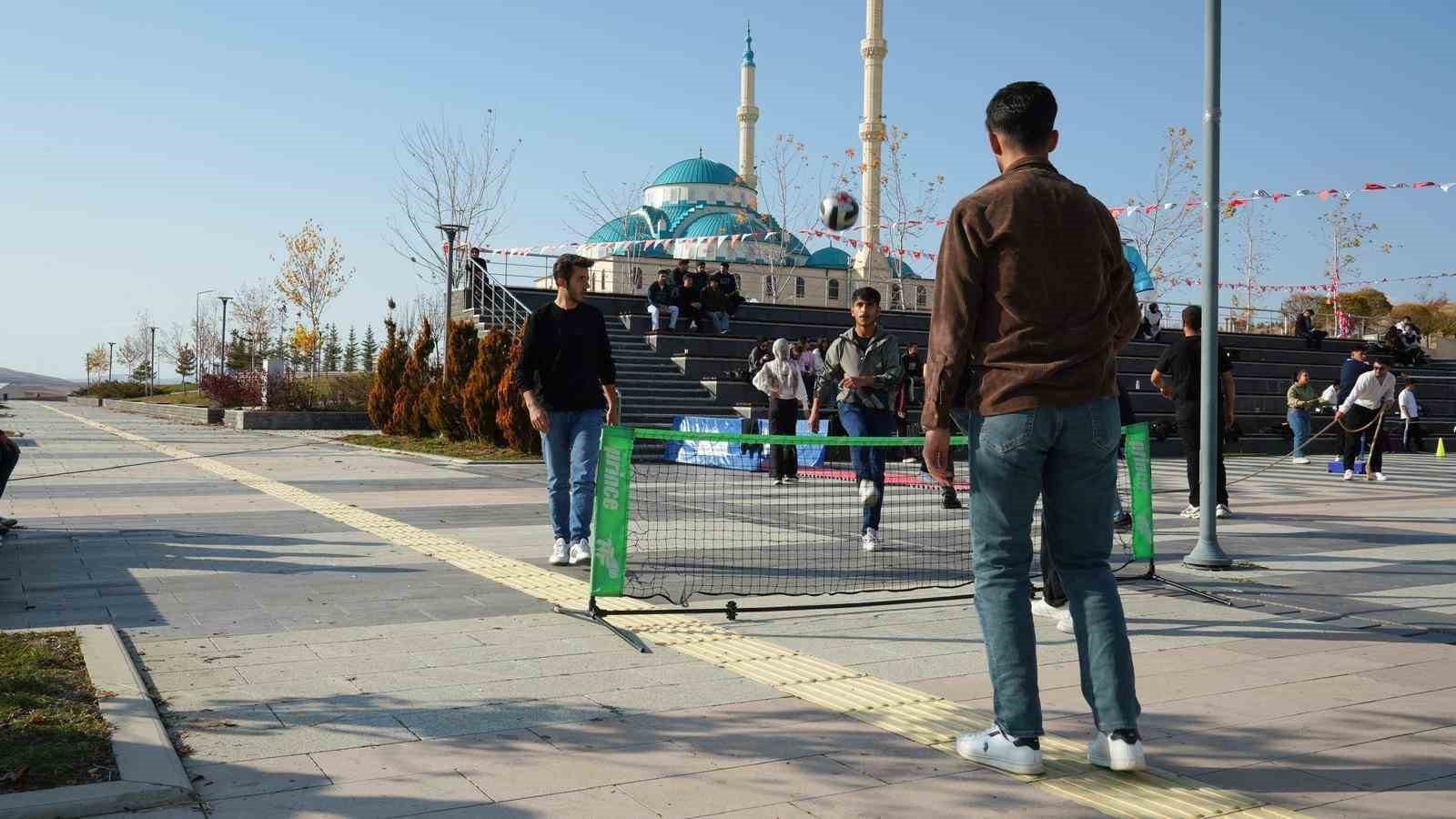 BAYBURT’TA GÜZFEST COŞKUSU