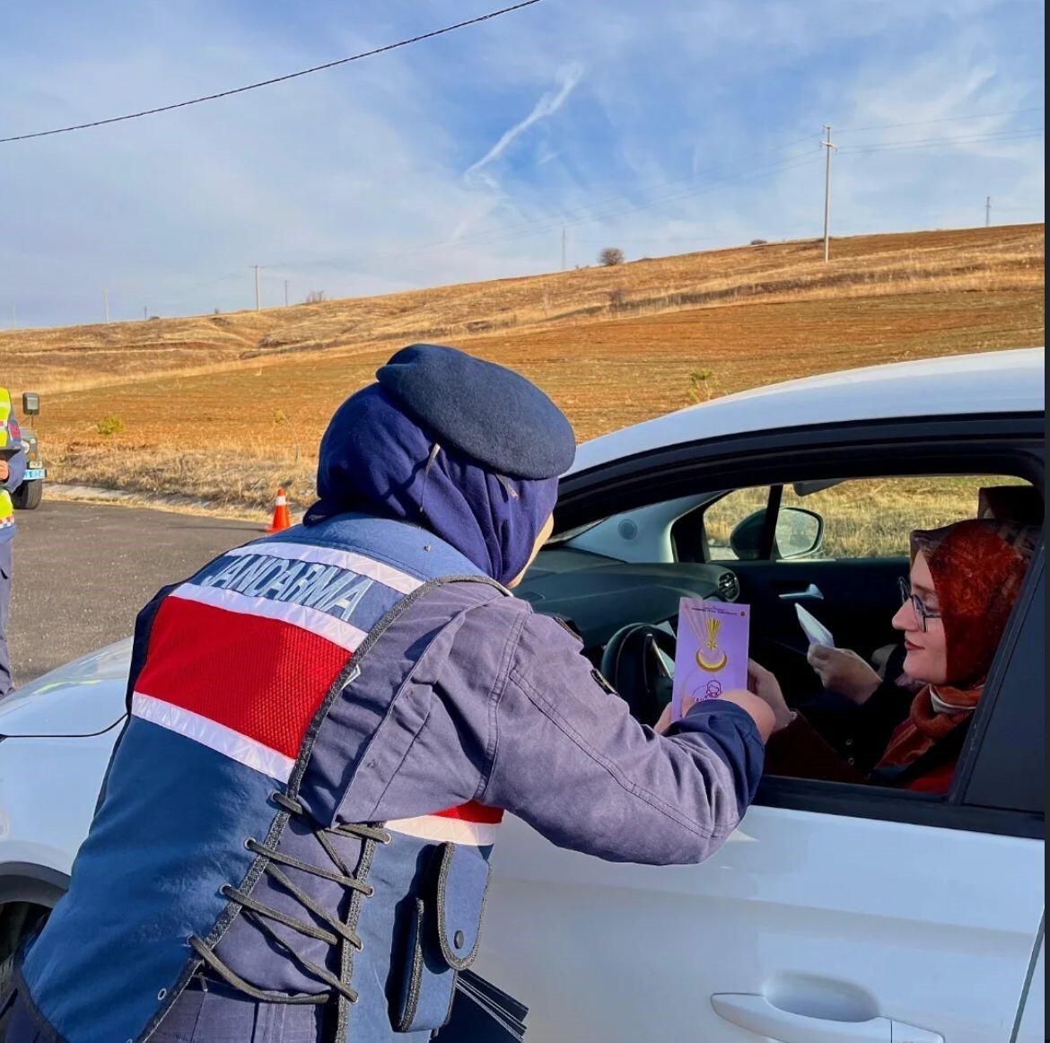 BAYBURT’TA SÜRÜCÜLER KADINA YÖNELİK ŞİDDETLE MÜCADELE KONUSUNDA BİLGİLENDİRİLDİ