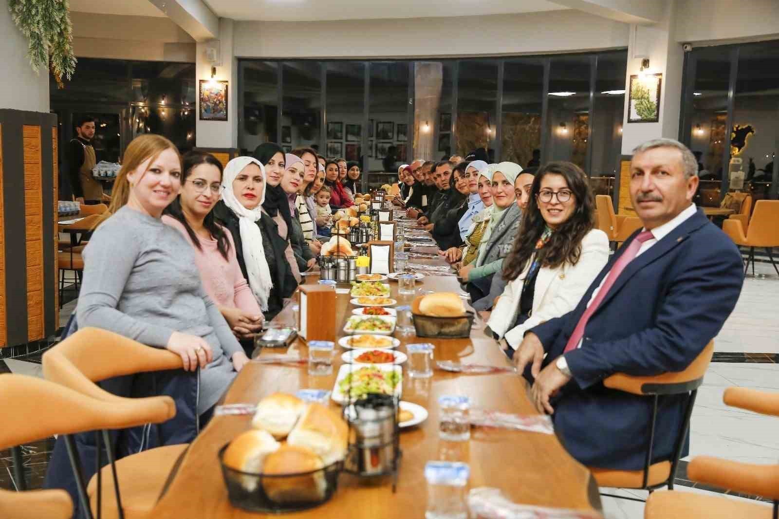 BAYBURT ÜNİVERSİTESİ CEZAYİRLİ HEYETİ AĞIRLAYARAK ULUSLARARASI İŞ BİRLİKLERİNİ...