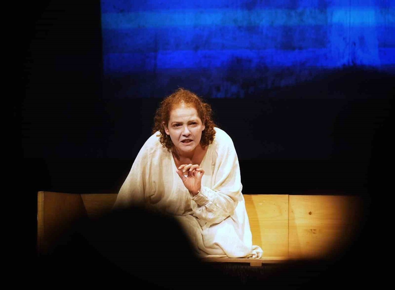 BEŞİKTAŞ BELEDİYESİ, KADINA YÖNELİK ŞİDDETE KARŞI ULUSLARARASI MÜCADELE GÜNÜ ETKİNLİKLERİ...