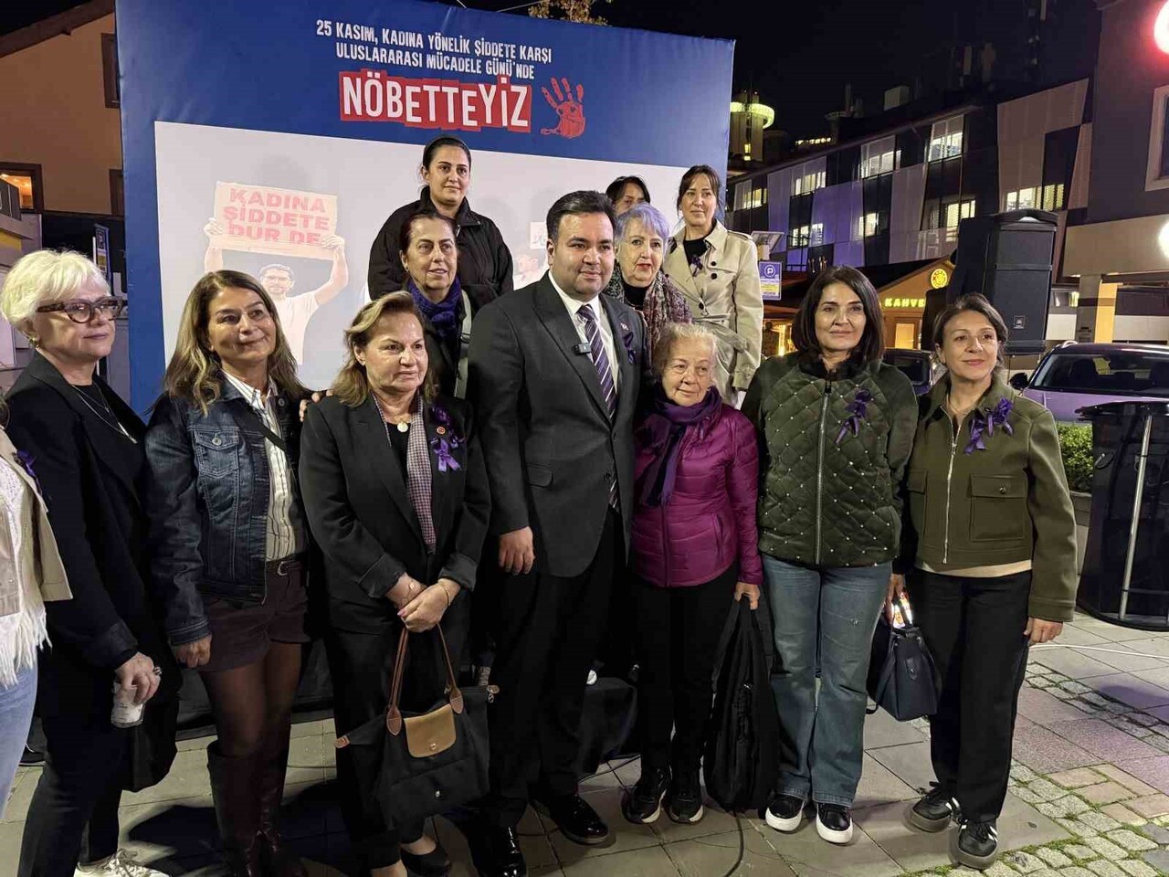 BEŞİKTAŞ BELEDİYESİ TARAFINDAN 25 KASIM KADINA YÖNELİK ŞİDDETE KARŞI ULUSLARARASI MÜCADELE GÜNÜ...