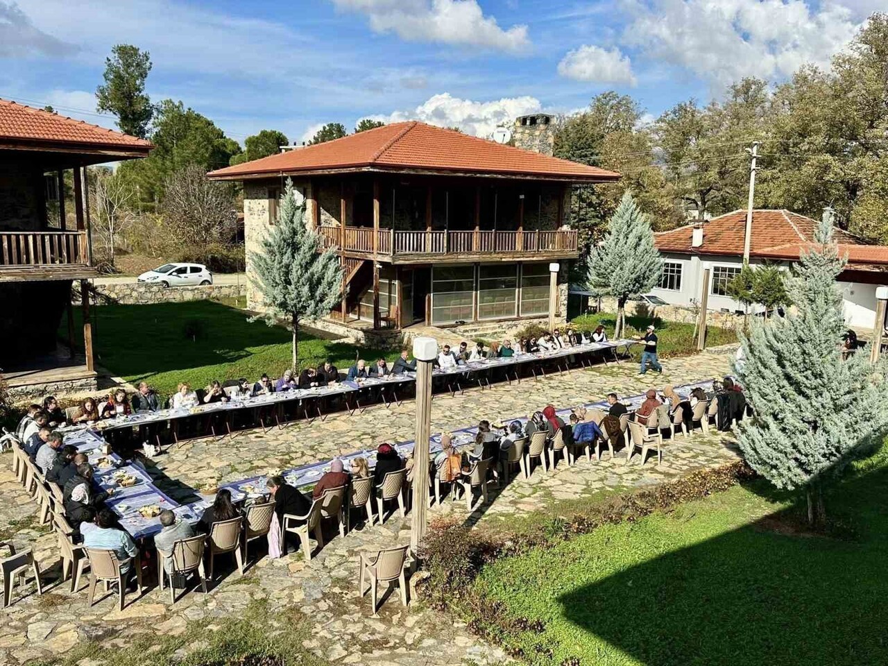 BEYAĞAÇ BELEDİYESİ, 24 KASIM ÖĞRETMENELER GÜNÜ ETKİNLİKLERİ KAPSAMINDA İLÇEDE GÖREV YAPAN...