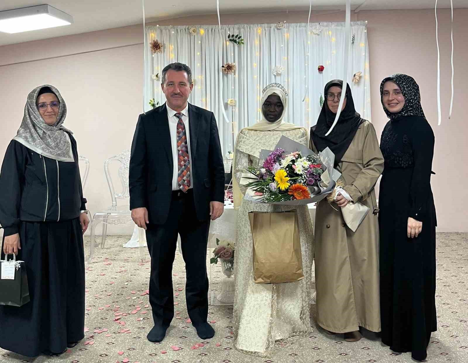 BİLECİK ŞEYH EDEBALİ ÜNİVERSİTESİ (BŞEÜ) TIP FAKÜLTESİ ÖĞRENCİSİ SUDANLI ASMA YOUSİF OSMAN ALİ...