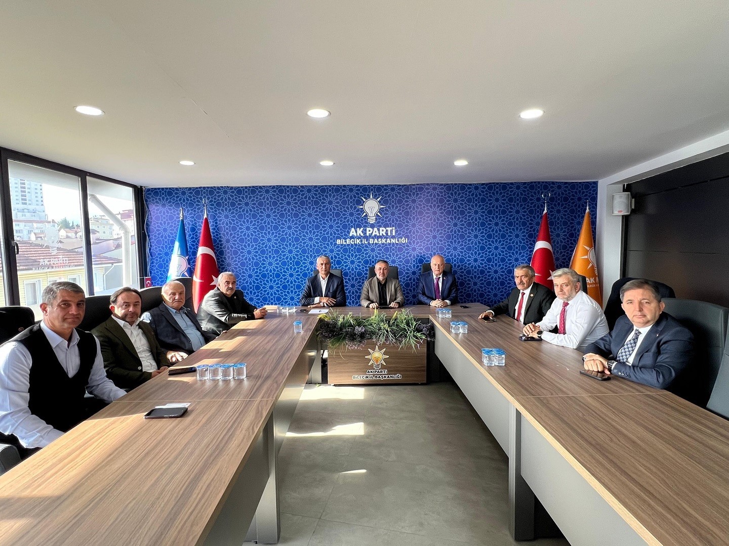 BİLECİK’TE İL GENEL MECLİSİ ÜYELERİ HİZMETLERİ MASAYA YATIRDI