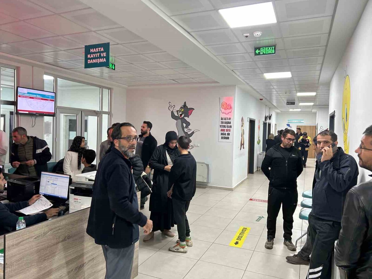 BİNGÖL’DE BİR YATILI BÖLGE ORTAOKULU VE İLKOKULDA ÖĞLEN YEMEĞİNDEN SONRA RAHATSIZLANAN 120...