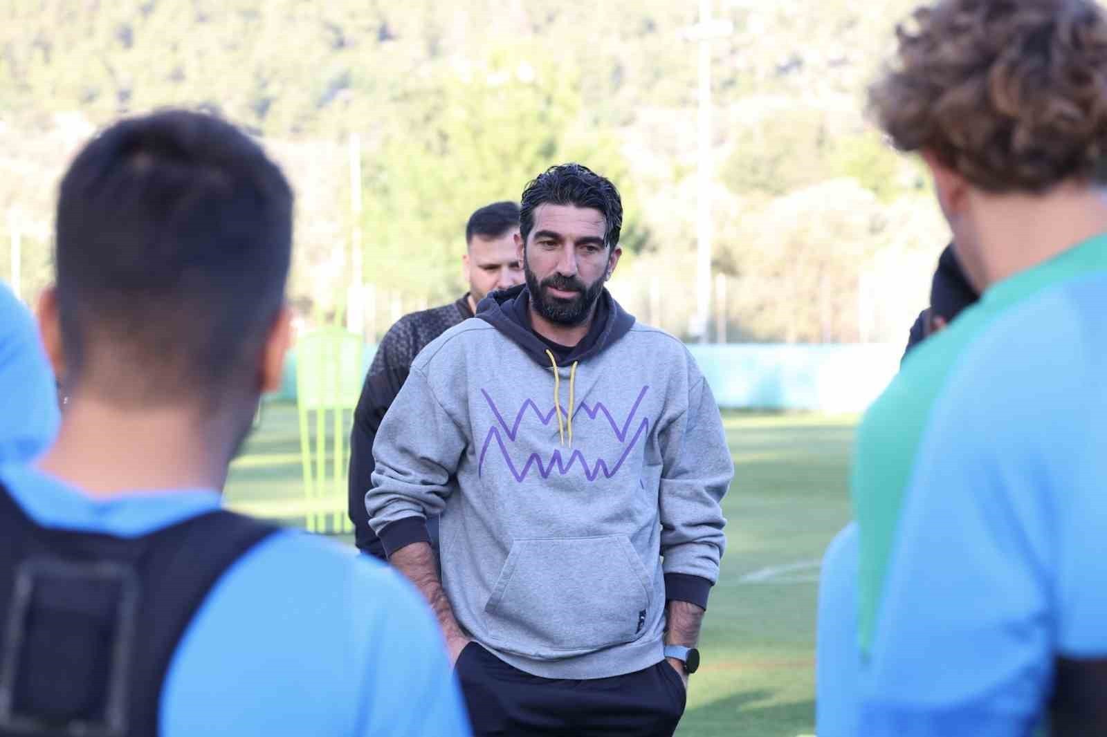 BODRUM FK TEKNİK DİREKTÖRÜ BURHAN EŞER, İSTANBULSPOR KARŞISINA TARAFTARIN DESTEĞİYLE GALİBİYET...