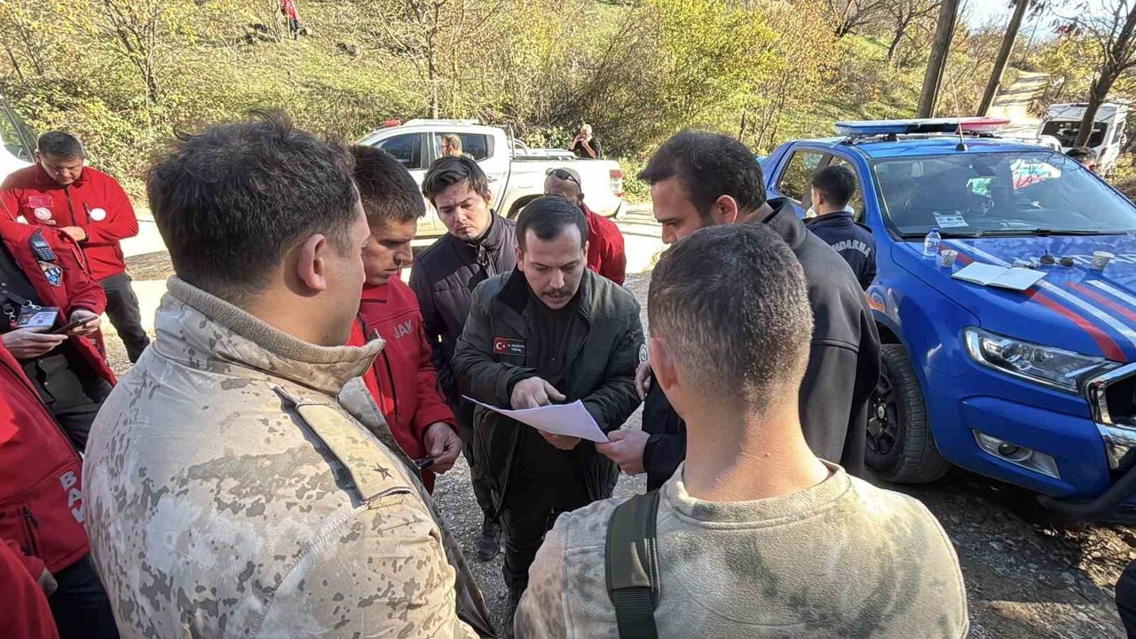 BOLU'DA 2 GÜN ÖNCE "MANTAR TOPLAMAYA GİDİYORUM" DİYEREK EVDEN AYRILAN 88 YAŞINDAKİ ADAMIN DERE...