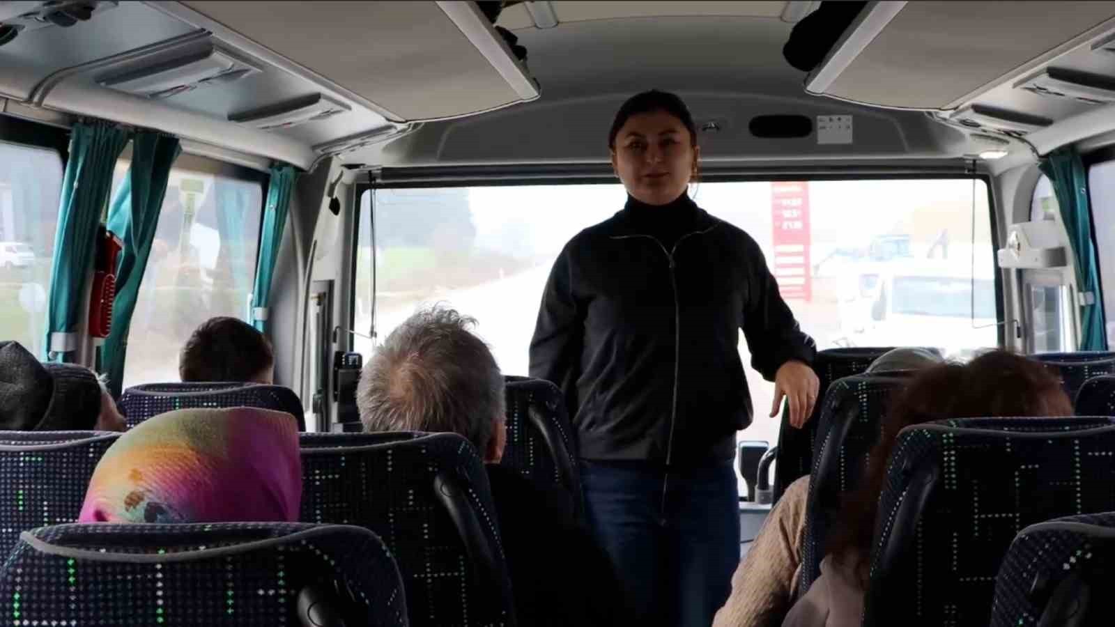 BOLU İL JANDARMA KOMUTANLIĞI TRAFİK ŞUBE MÜDÜRLÜĞÜ EKİPLERİ, YOLCU OTOBÜSLERİNDE SİVİL DENETİM...