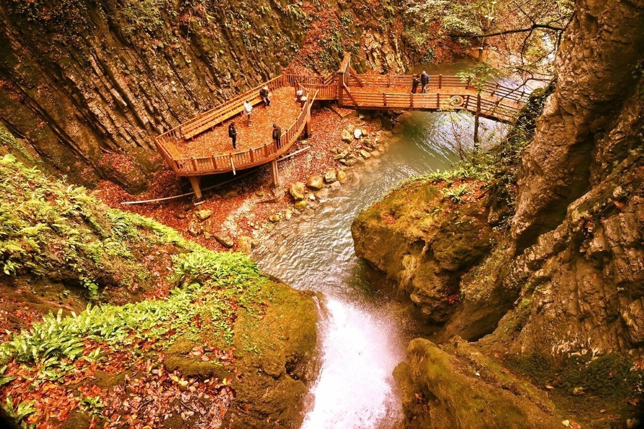 BOLU ORMAN BÖLGE MÜDÜRLÜĞÜ DÜZCE’NİN AKÇAKOCA İLÇESİNDE BULUNAN AKTAŞ ŞELALESİ EKOTURİZM ALANI...