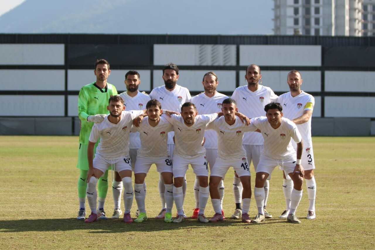 BU SEZON BAL'A YÜKSELEN MANİSASPOR DEPLASMANDA İZTON TORBALISPOR İLE 0-0 BERABERE KALDI.