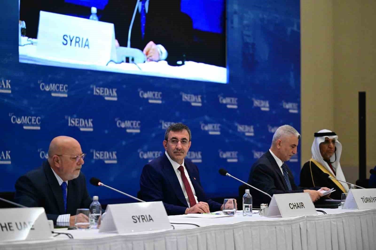 BU YIL İSTANBUL'DA 41'İNCİSİ DÜZENLENEN İSEDAK BAKANLAR TOPLANTISI 50 ÜLKEDEN BAKANLARIN VE BAKAN...