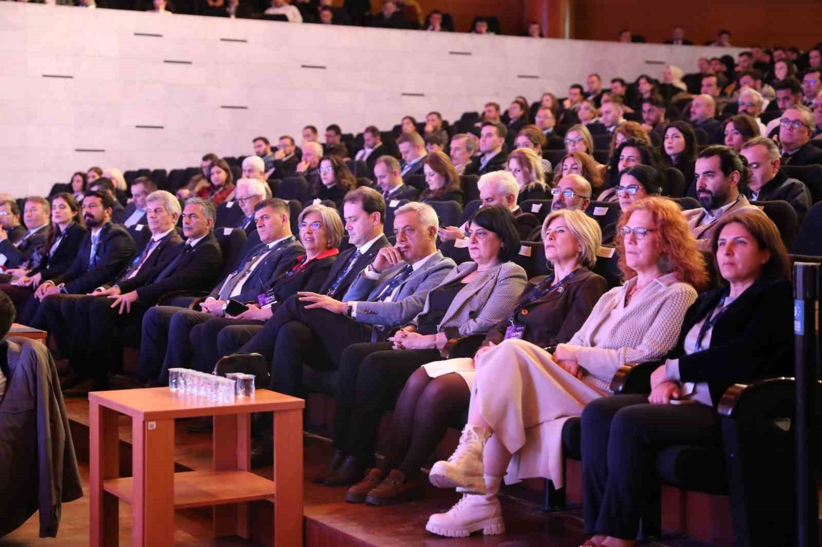 BURSA BÜYÜKŞEHİR BELEDİYESİ TARAFINDAN YENİLİKÇİ ÇÖZÜMLERİ DESTEKLEMEK VE TEKNOLOJİ TEMELLİ...