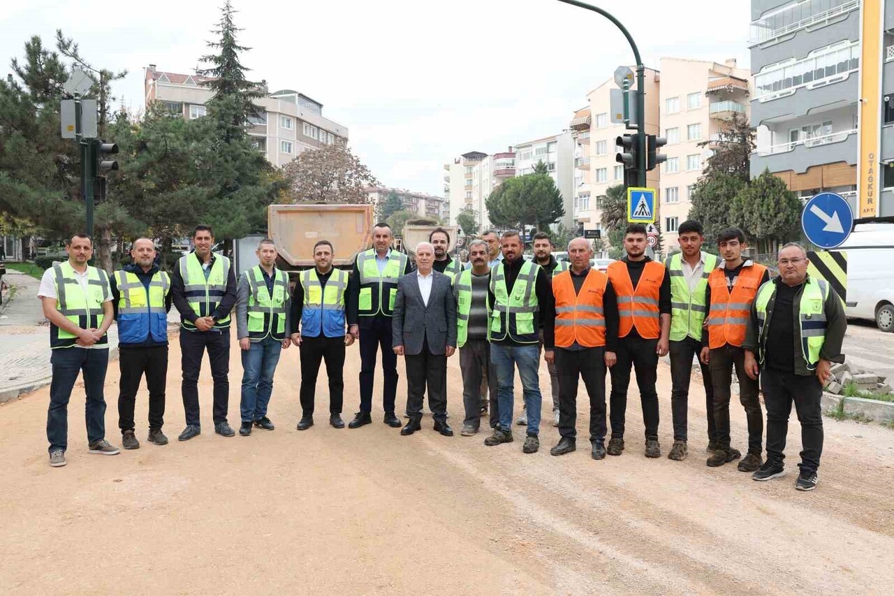 BURSA’DA KENT İÇİ TRAFİK AKIŞINI RAHATLATMAK HEDEFİYLE NİLÜFER İLÇESİ TUNA CADDESİ’NDE YILLARDIR...