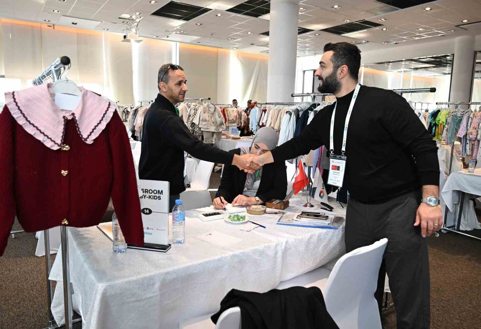 BURSA TİCARET VE SANAYİ ODASI (BTSO) ÖNCÜLÜĞÜNDE BEBEK VE ÇOCUK KONFEKSİYONU SEKTÖRÜNE YÖNELİK...