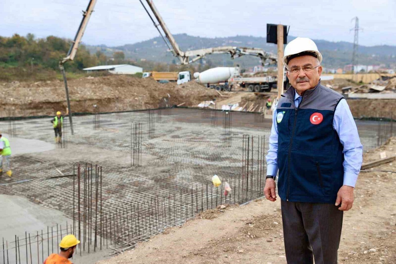 BÜYÜKŞEHİR BELEDİYE BAŞKANI DR. MEHMET HİLMİ GÜLER