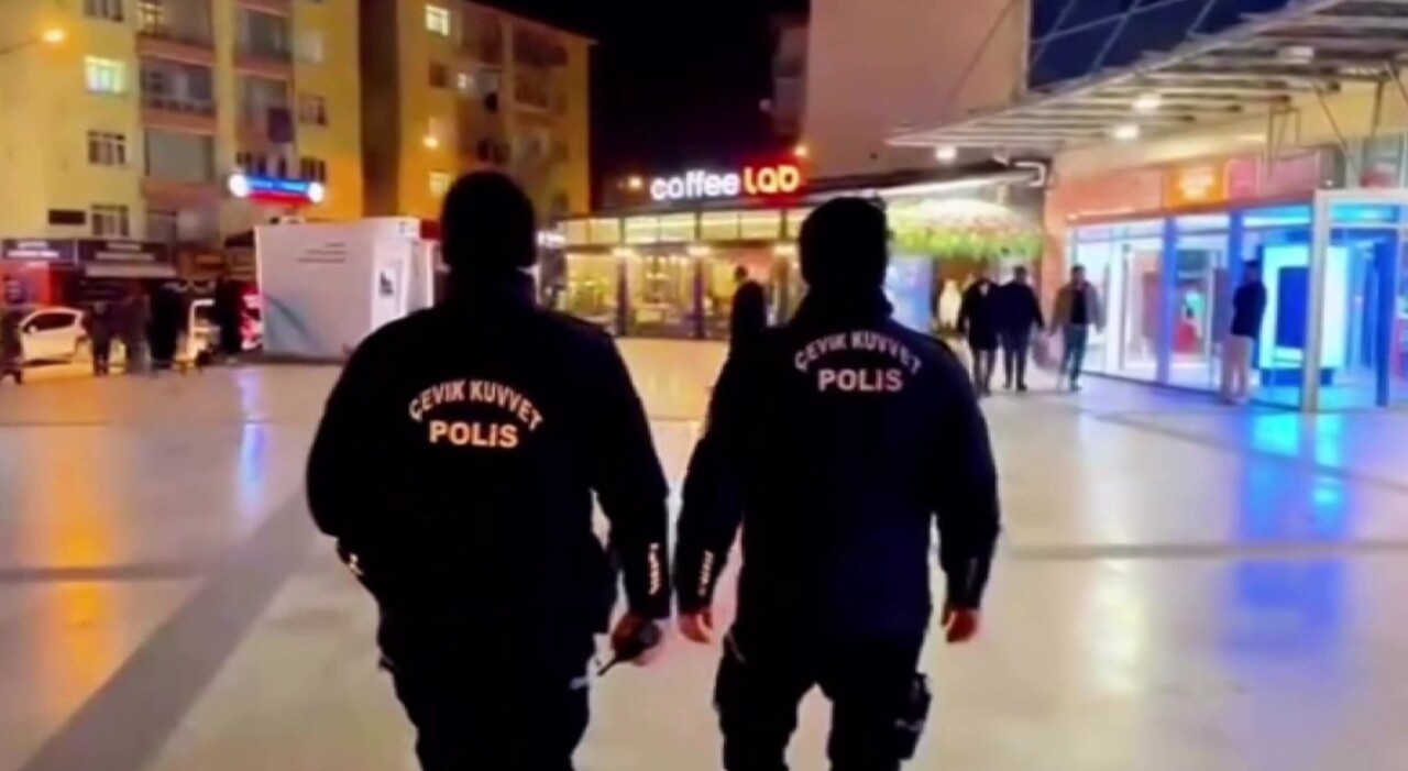 ÇANKIRI’DA JANDARMA VE POLİS EKİPLERİ TARAFINDAN YAPILAN ÇALIŞMALAR NETİCESİNDE ÇEŞİTLİ SUÇLARDAN...