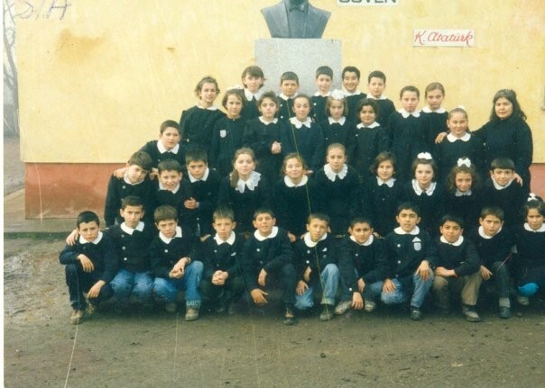 CENGİZ TOPEL İLKOKULU 5-A SINIFI 1992 MEZUNLARI, 33 YIL ÖNCE ÇEKİLEN TOPLU FOTOĞRAFLARI.