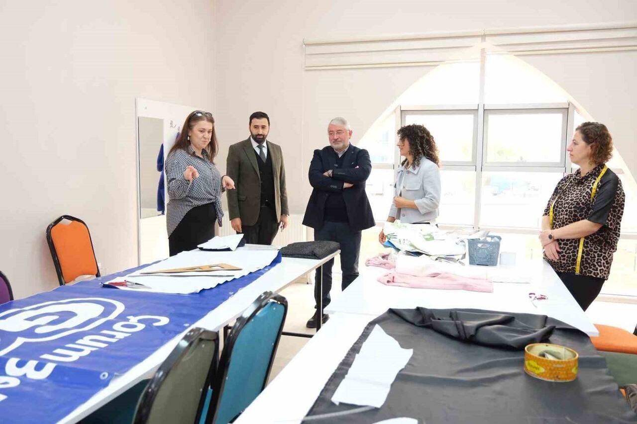 ÇORUM BELEDİYESİ KADIN KÜLTÜR MERKEZLERİ, "SIFIR ATIK" BİLİNCİYLE ÖRNEK BİR ÇALIŞMAYA İMZA ATIYOR....