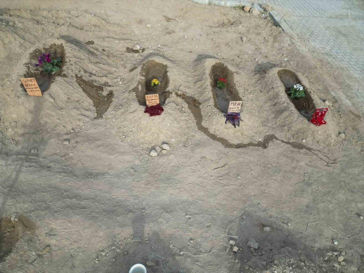 DEDE YILMAZ BÖCEK, "ERKEK TORUNUM YAŞASAYDI YARIN DOĞUM GÜNÜYDÜ YANİ 6 YAŞINA GİRECEKTİ...