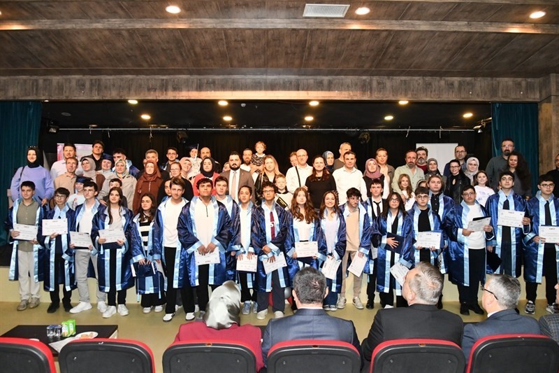 DENEYAP TEKNOLOJİ ATÖLYELERİ'NDE 3 YILLIK ZORLU EĞİTİM SÜRECİNİ TAMAMLAYAN GENÇLER, TEKİRDAĞ'DA...