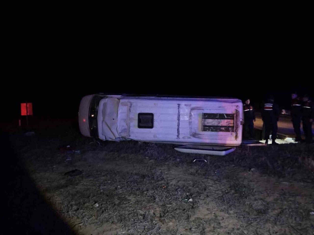 DENİZLİ'DE MİNİBÜS İLE ŞEHİRLERARASI YOLCU OTOBÜSÜ ÇARPIŞTI. MİNİBÜSÜN DEVRİLDİĞİ, OTOBÜSÜN YOLDAN...