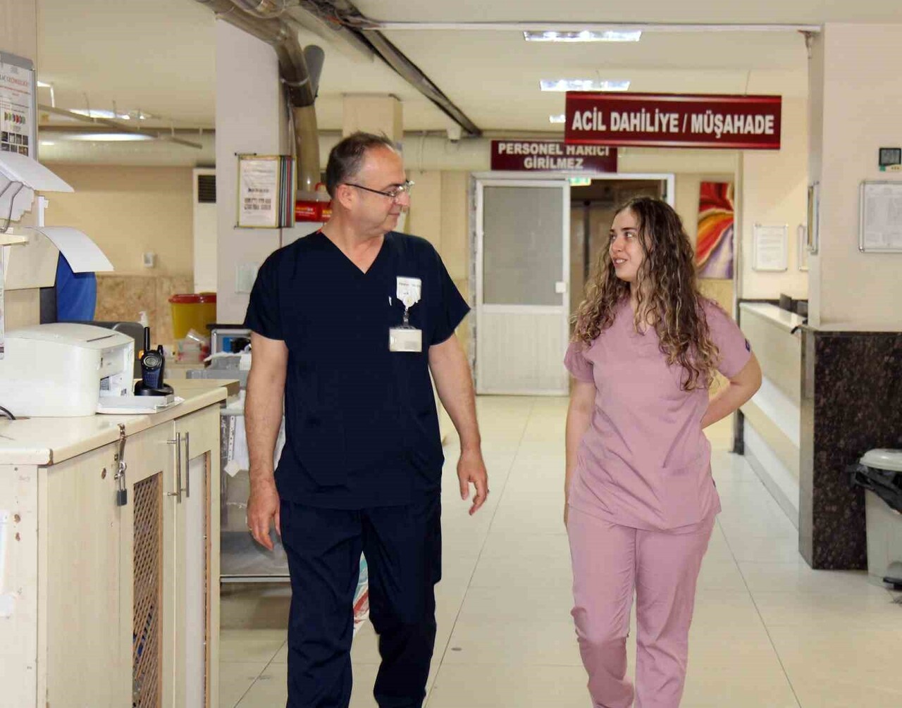 DENİZLİ DEVLET HASTANESİ BEYİN CERRAHİ UZMANI OP. DR. ZEKİ DAĞLIOĞLU, MESLEĞİNİN 29. YILINDA AYNI...