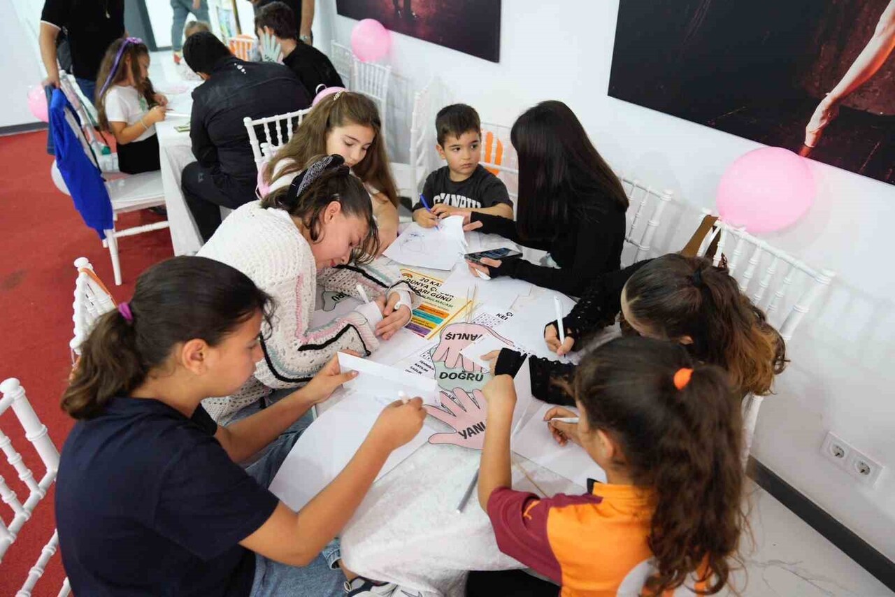 DİDİM BELEDİYESİ GENÇLİK MERKEZİ’NDE (DİGEM) DÜZENLENEN ETKİNLİKTE ÇOCUKLAR, HEM EĞLENCELİ...