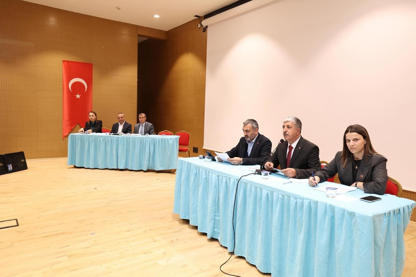 DİLOVASI BELEDİYESİ'NİN KASIM AYI OLAĞAN MECLİS TOPLANTISI, BELEDİYE BAŞKANI RAMAZAN ÖMEROĞLU...