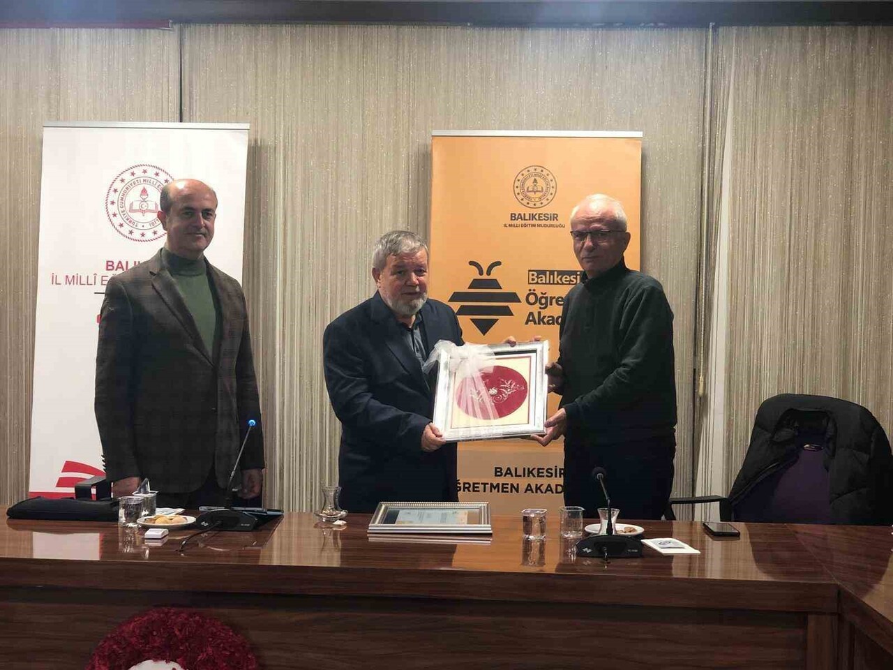 DİN ALİMİ SARI HOCA'NIN HİKÂYESİ ÖĞRETMENLERLE BULUŞTU