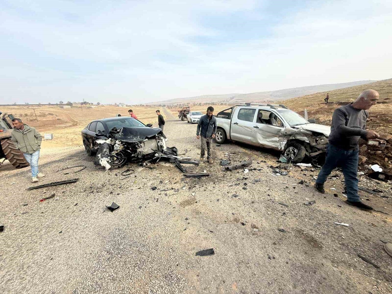 DİYARBAKIR’IN ÇINAR İLÇESİNDE İKİ OTOMOBİLİN KAFA KAFAYA ÇARPIŞTIĞI KAZADA 2 KİŞİ...