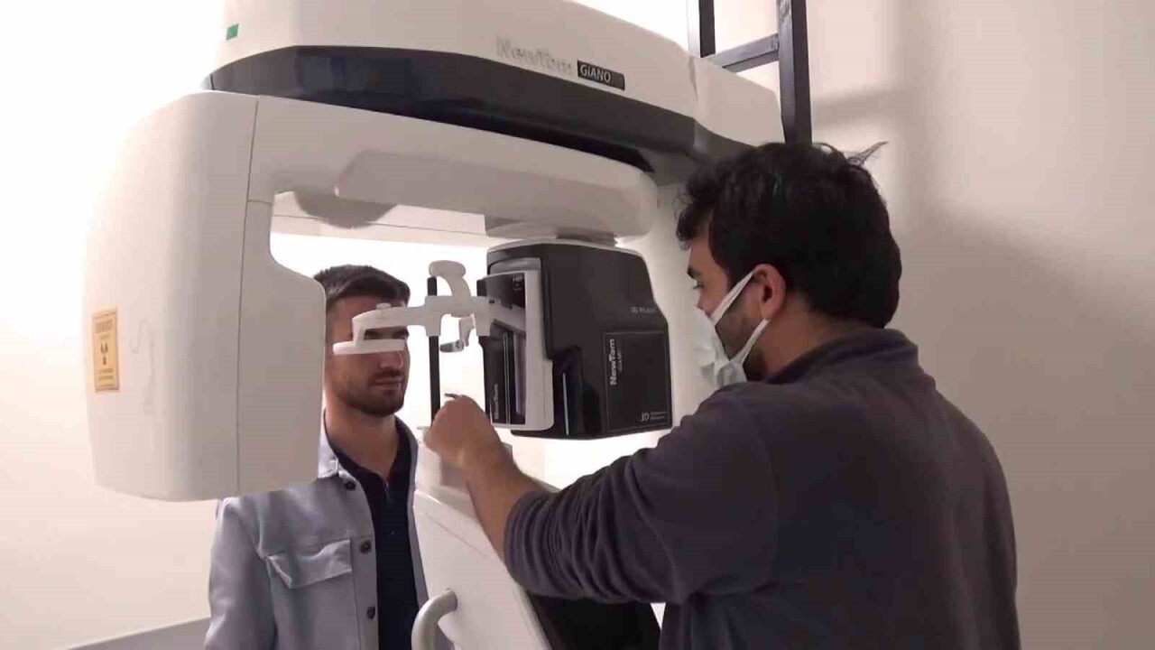 DİYARBAKIR’IN ERGANİ İLÇESİNDE AĞIZ VE DİŞ SAĞLIĞI MERKEZİ, GECE VARDİYASINA GEÇTİ. HASTANE BU...