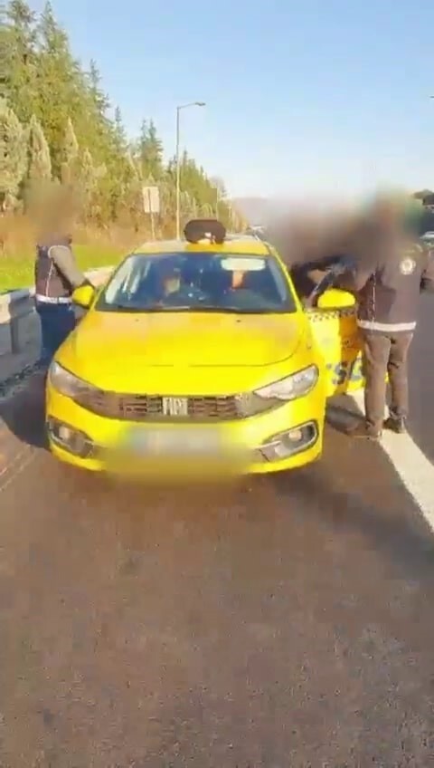 DOĞU İLLERİNDEN SAKARYA’YA KAÇAK GÖÇMEN SEVKİYATI YAPACAĞI TESPİT EDİLEN İKİ ŞÜPHELİNİN KULLANDIĞI...