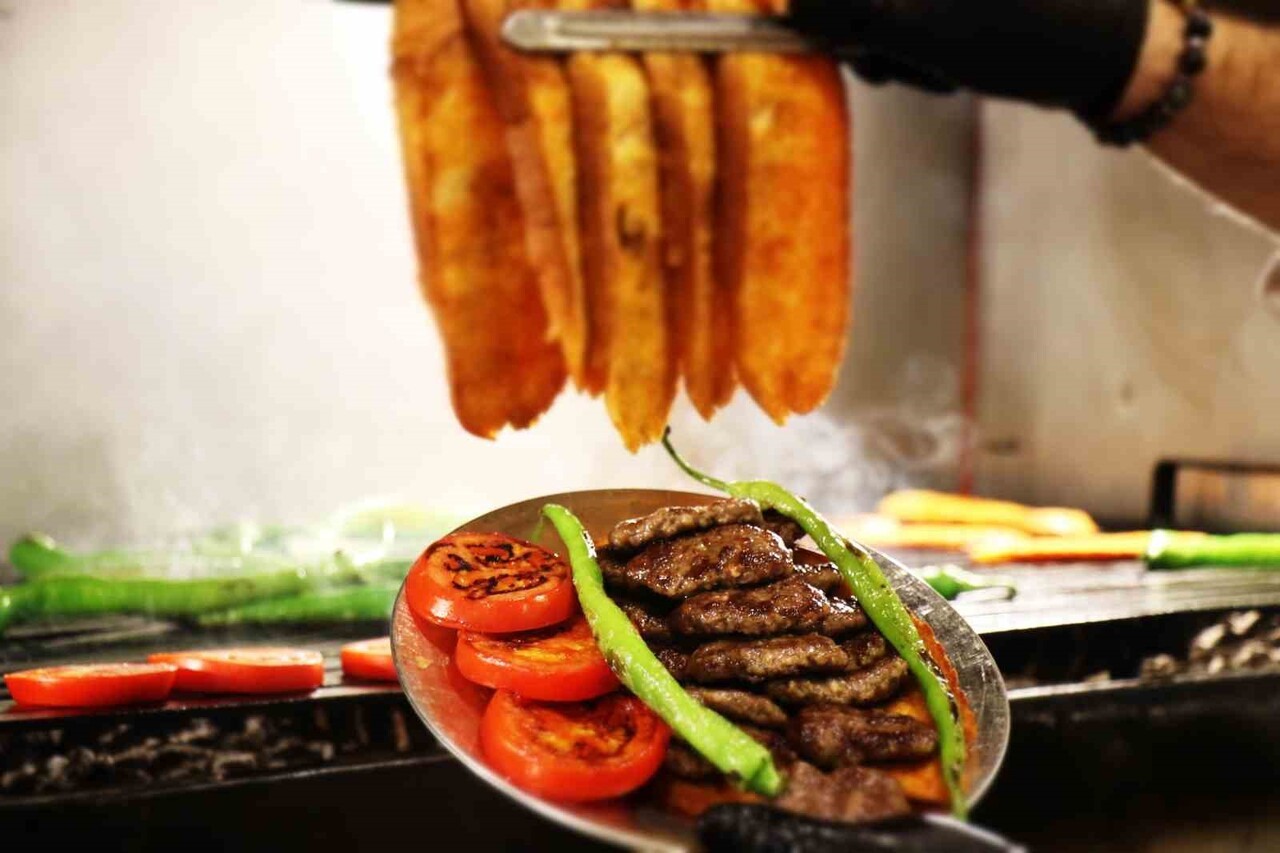 DÜNYACA ÜNLÜ GASTRONOMİ REHBERİNİN HAZIRLADIĞI LİSTEDE DÜNYANIN EN İYİ 100 YEMEĞİ ARASINDA 59’UNCU...