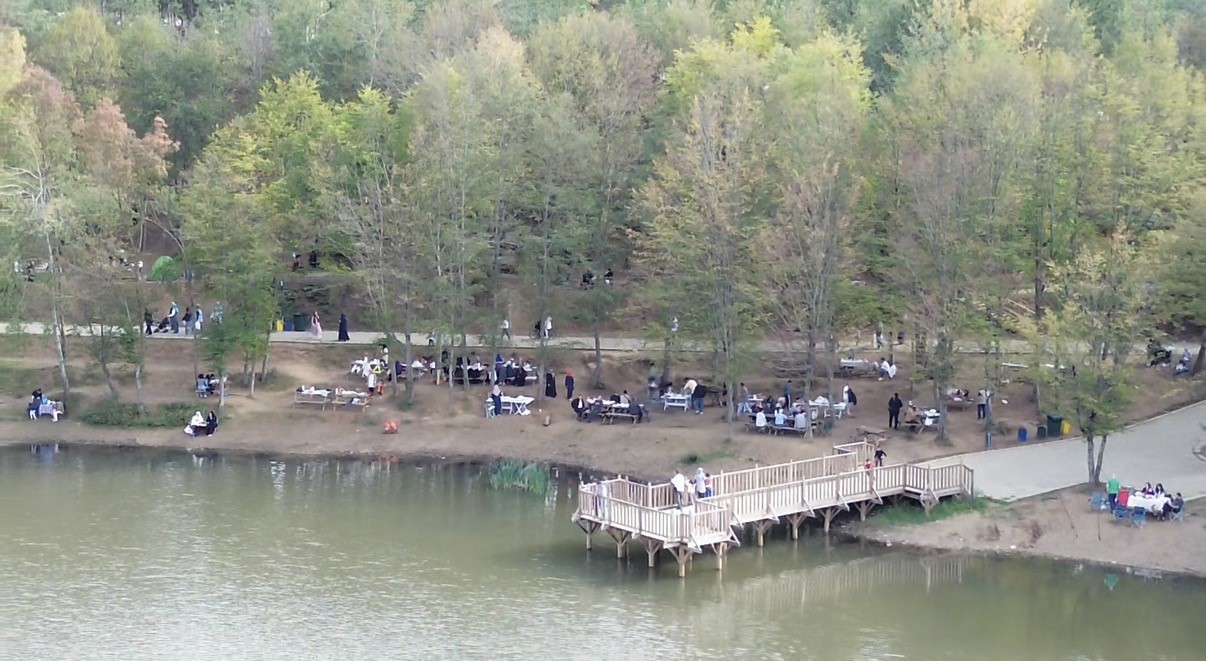 DÜZCE'NİN KAYNAŞLI İLÇESİNDE YER ALAN KORUGÖL TABİAT PARKI, ALTYAPI ÇALIŞMALARI TAMAMLANARAK...