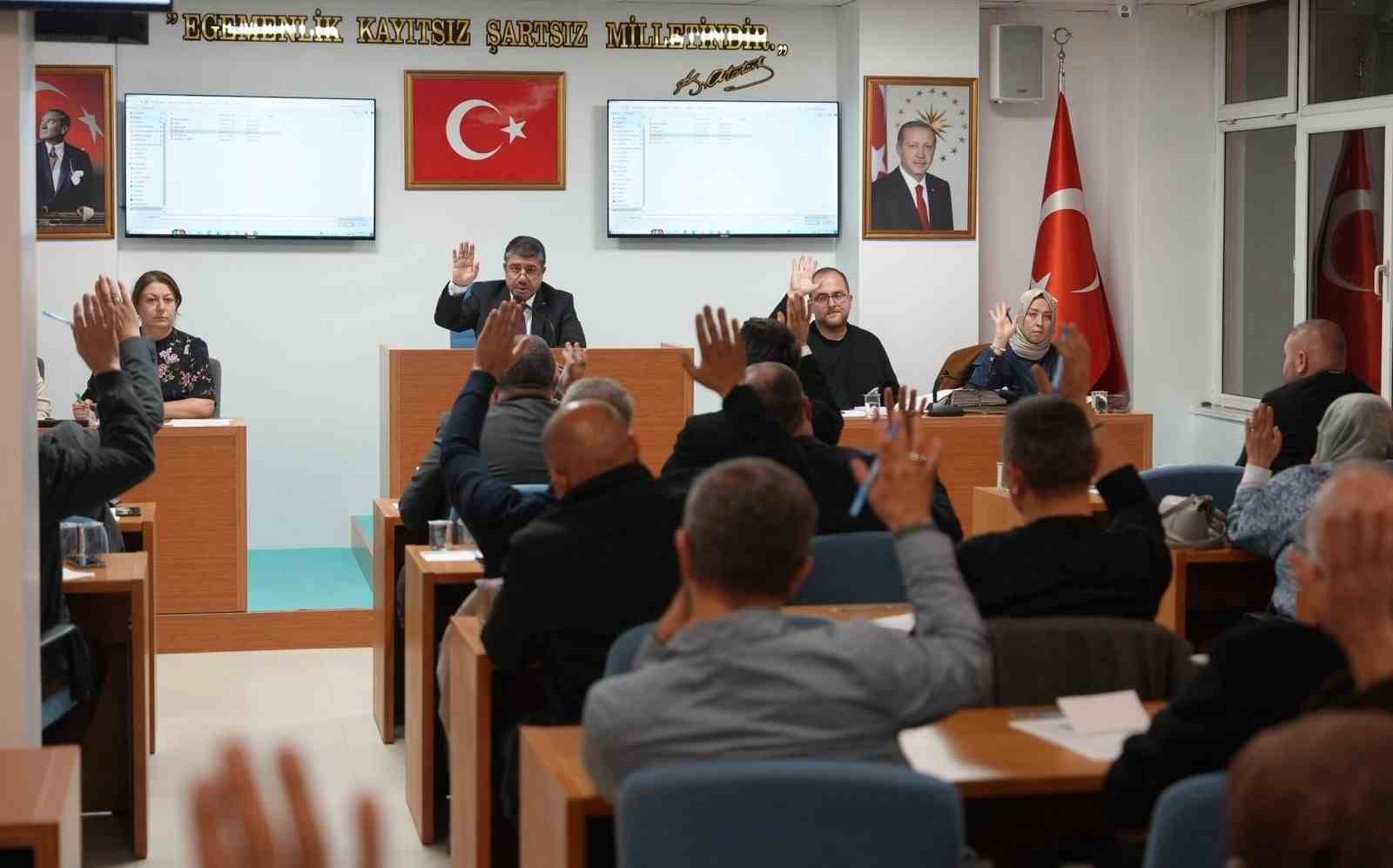 DÜZCE BELEDİYE MECLİSİ’NİN KASIM AYI İKİNCİ OTURUMU DÜZCE BELEDİYE BAŞKAN VEKİLİ HASAN GÜNDEN...