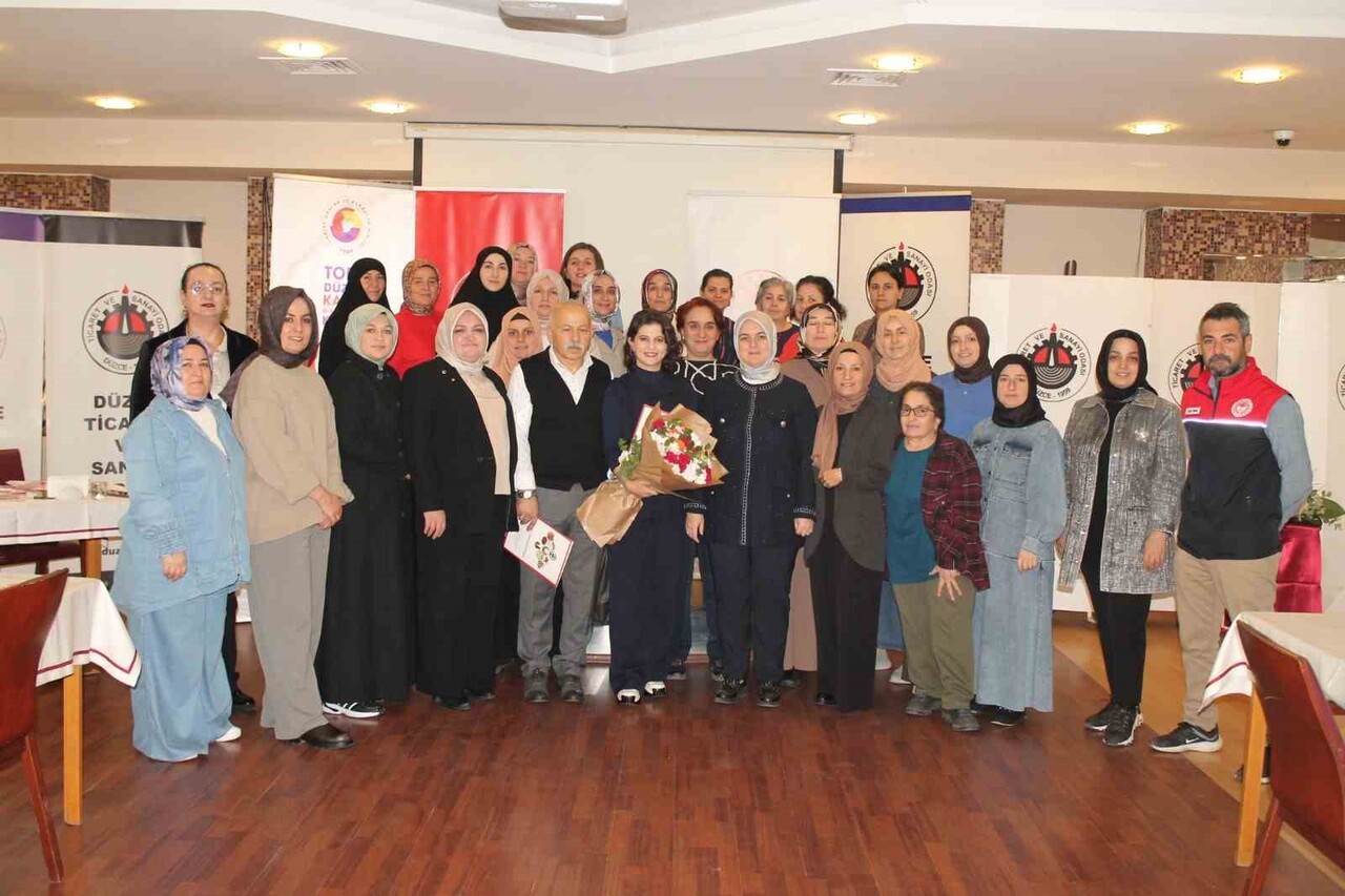 DÜZCE TİCARET VE SANAYİ ODASI KOORDİNATÖRLÜĞÜNDE FAALİYETLERİNİ SÜRDÜREN TOBB DÜZCE KADIN...