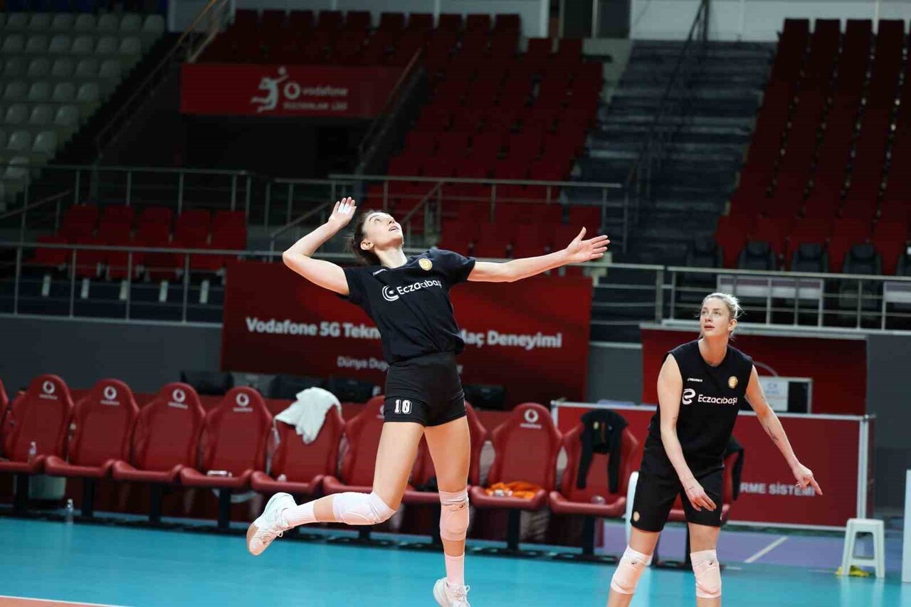 ECZACIBAŞI DYNAVİT, VODAFONE SULTANLAR LİGİ’NİN 8. HAFTASINDA DEPLASMANDA TÜRK HAVA YOLLARI İLE...
