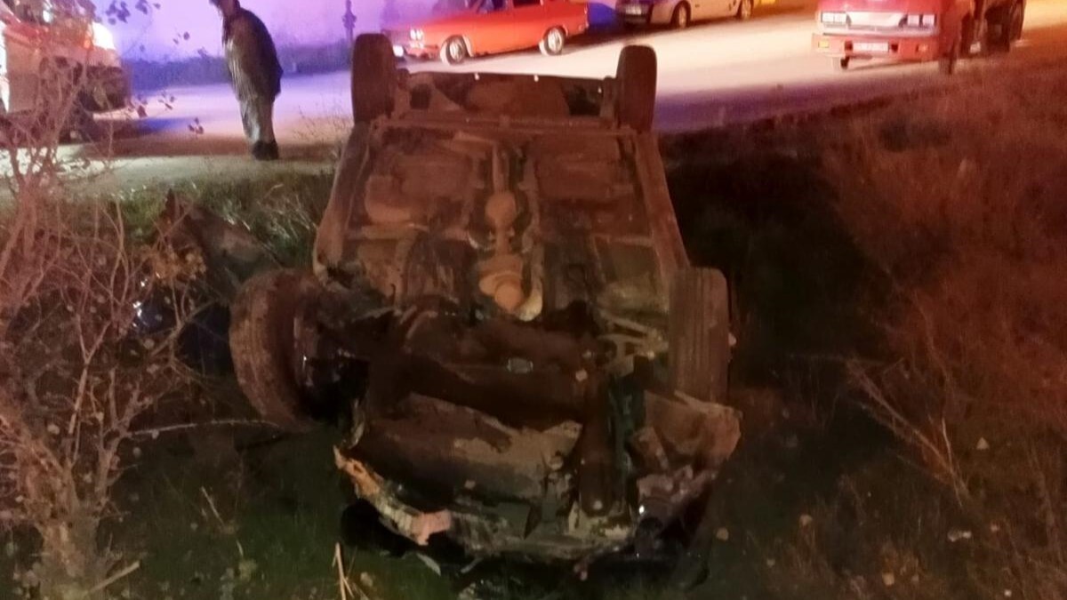 EDİNİLEN BİLGİYE GÖRE, RAHMAN D. YÖNETİMİNDEKİ 60 AEL 310 OTOMOBİL İLE EMRE K.’NIN KULLANDIĞI 55...