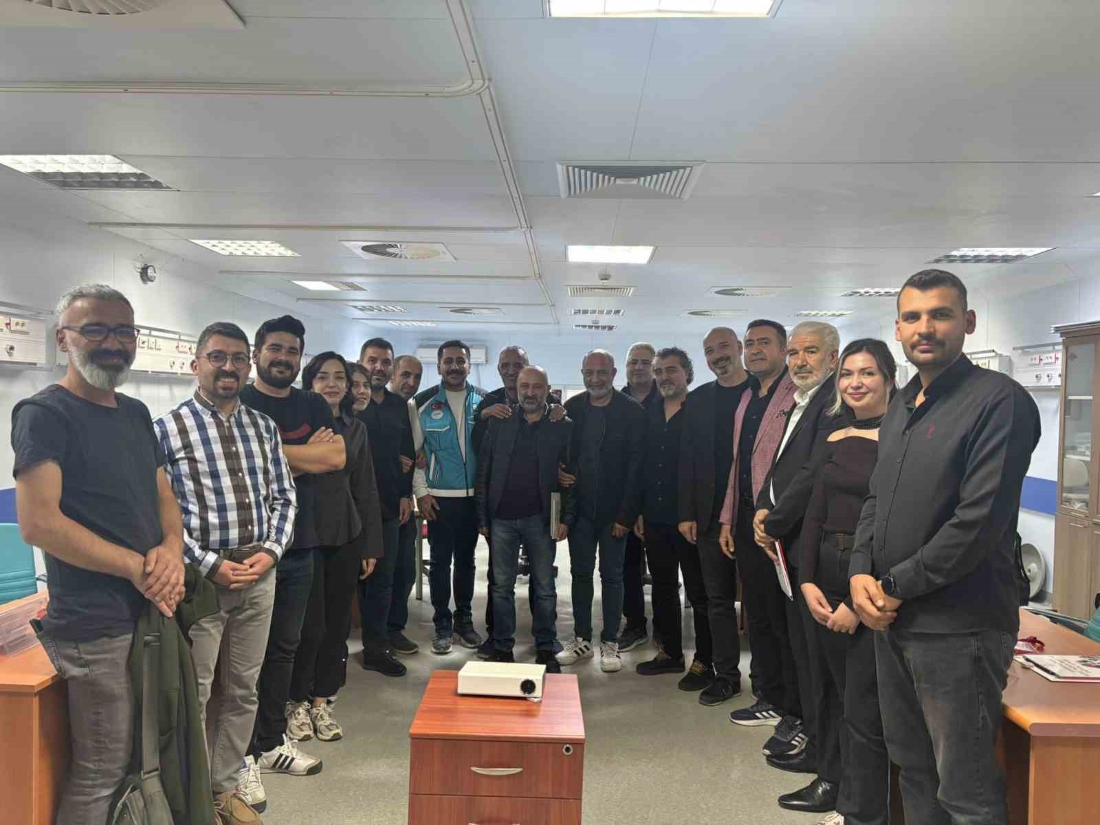 ELAZIĞ’DA ERİŞKİNLERDE İLERİ YAŞAM DESTEĞİ EĞİTİMİ