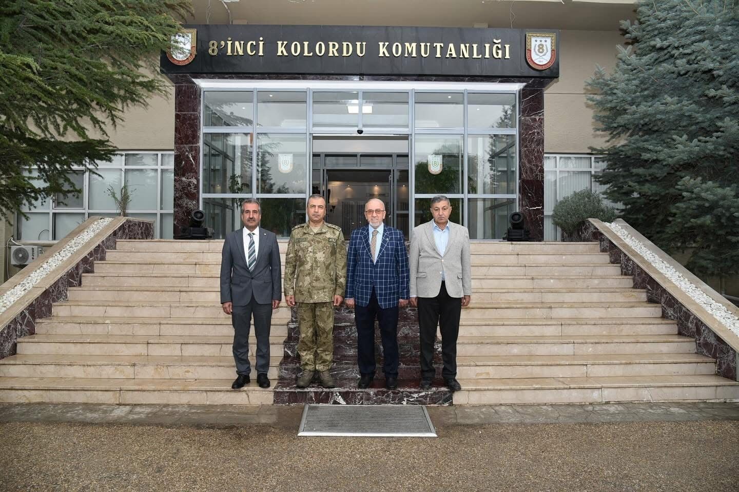 ELAZIĞ TİCARET BORSASI BAŞKANI MEHMET ALİ DUMANDAĞ, 8. KOLORDU KOMUTANI TÜMGENERAL ÜMİT DURMAZ İLE...