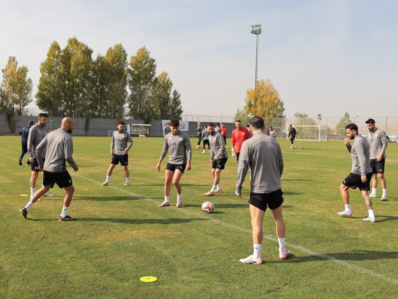 ELAZIĞSPOR TEKNİK DİREKTÖRÜ MUSTAFA SARIGÜL, DEVRE ARASINA KADAR EN İYİ SONUÇLARI ALMAK VE...