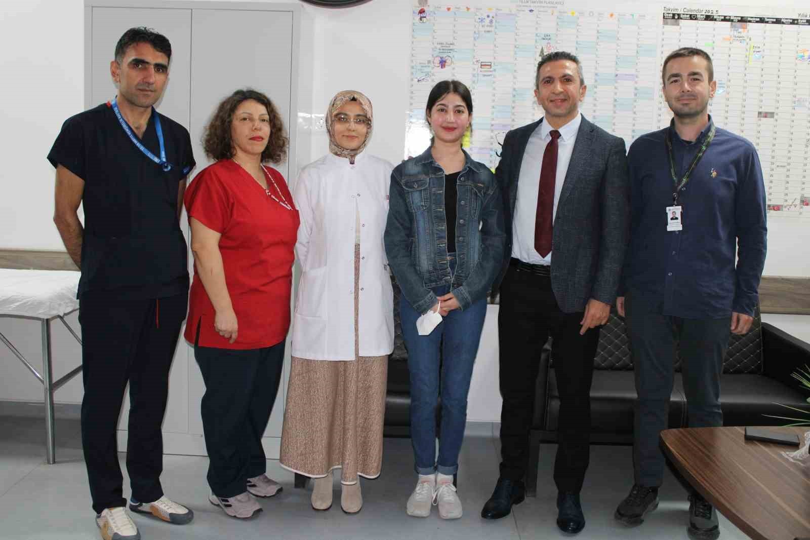 ERCİYES ÜNİVERSİTESİ SEMİHA KİBAR ORGAN NAKLİ VE DİYALİZ MERKEZİ'NDE DİYALİZ TEDAVİSİ GÖREN 18...