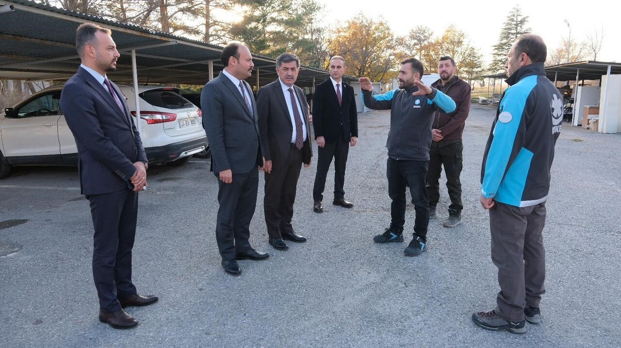 ERZİNCAN BELEDİYE BAŞKANI BEKİR AKSUN, MİLLİYETÇİ HAREKET PARTİSİ İL BAŞKANI BİLGEHAN ÇAĞRI...