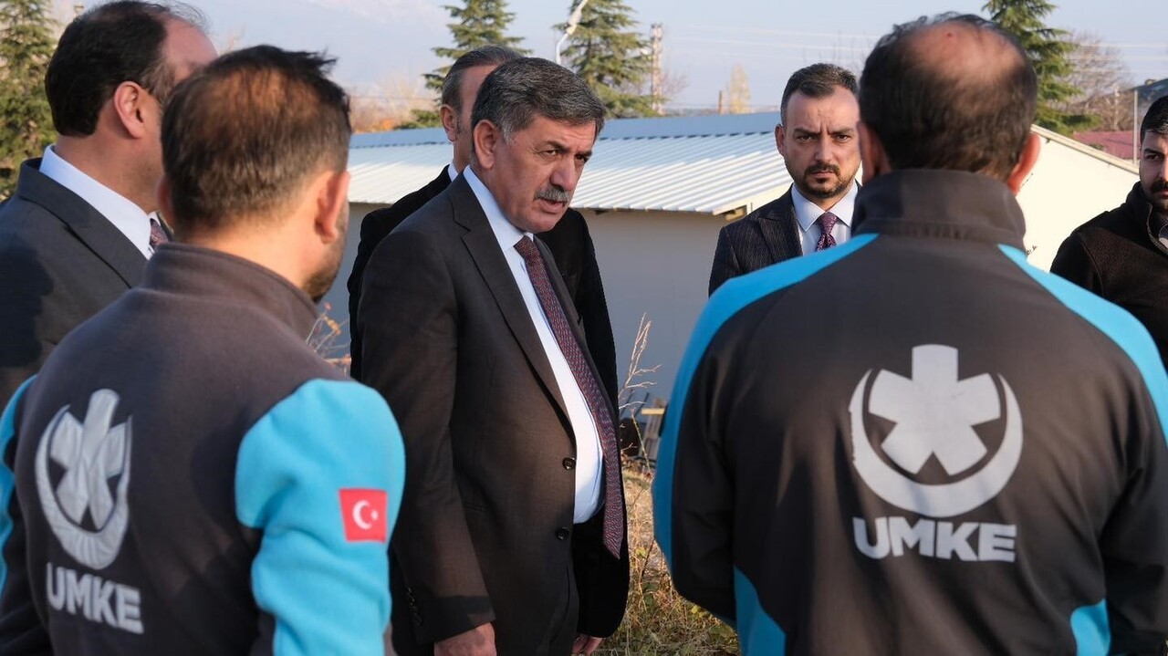 ERZİNCAN BELEDİYE BAŞKANI BEKİR AKSUN, MİLLİYETÇİ HAREKET PARTİSİ İL BAŞKANI BİLGEHAN ÇAĞRI...