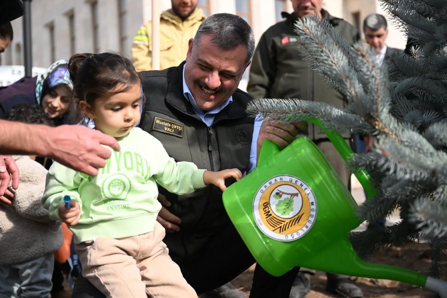 ERZURUM’DA 11 KASIM MİLLİ AĞAÇLANDIRMA GÜNÜ’NDE 3 BİN FİDAN TOPRAKLA BULUŞTU