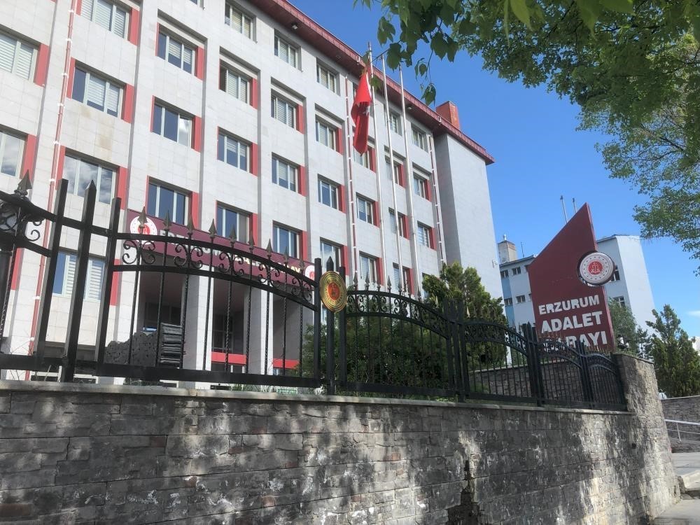 ERZURUM’DA BİTCOİN’LE KAR PAYI ELDE ETME VAADİYLE ONLARCA KİŞİYİ MİLYONLARCA LİRA DOLANDIRAN...