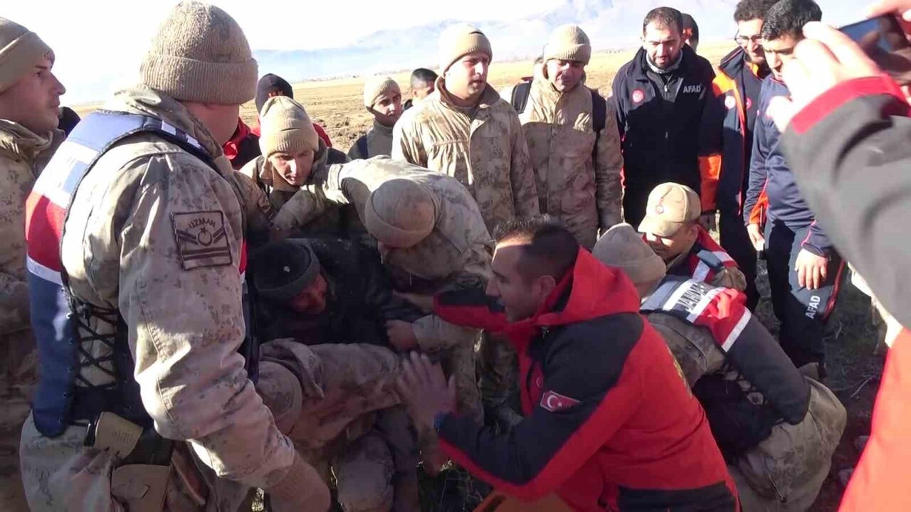 ERZURUM’DA KOYUNLARINI OTLATMAK ÜZERE ÇIKTIĞI ARAZİDE KAYBOLAN VE 3 GÜN SONRA BULUNAN ÇOBANIN...