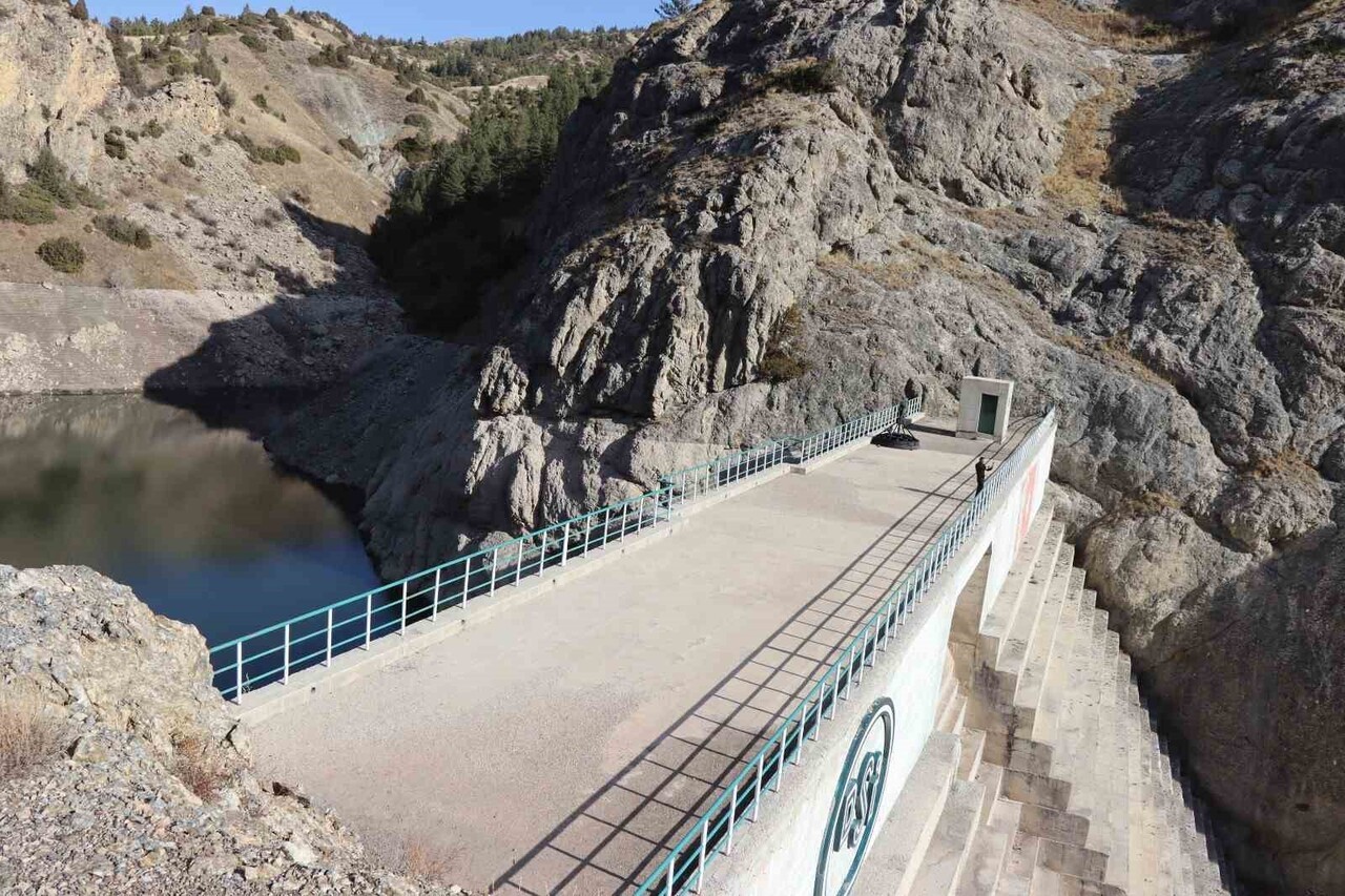 ERZURUM’UN OLTU İLÇESİNE BAĞLI ÇAMLIBEL MAHALLESİ’NDE DEVLET SU İŞLERİ (DSİ) TARAFINDAN YAPIMI...