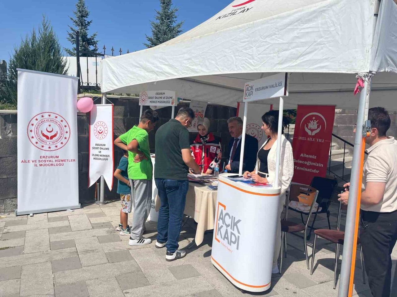 ERZURUM VALİLİĞİ AÇIK KAPI ŞUBE MÜDÜRLÜĞÜ, KADINA YÖNELİK ŞİDDETLE MÜCADELE KONUSUNDA...